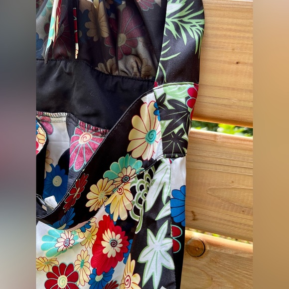 Floral Halter Top Blouse - Picture 7 of 10